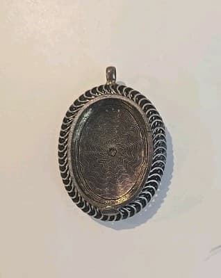 VTG Signed Warner Painted Lady Portrait Necklace Pendant 2" - Thumbnail 4