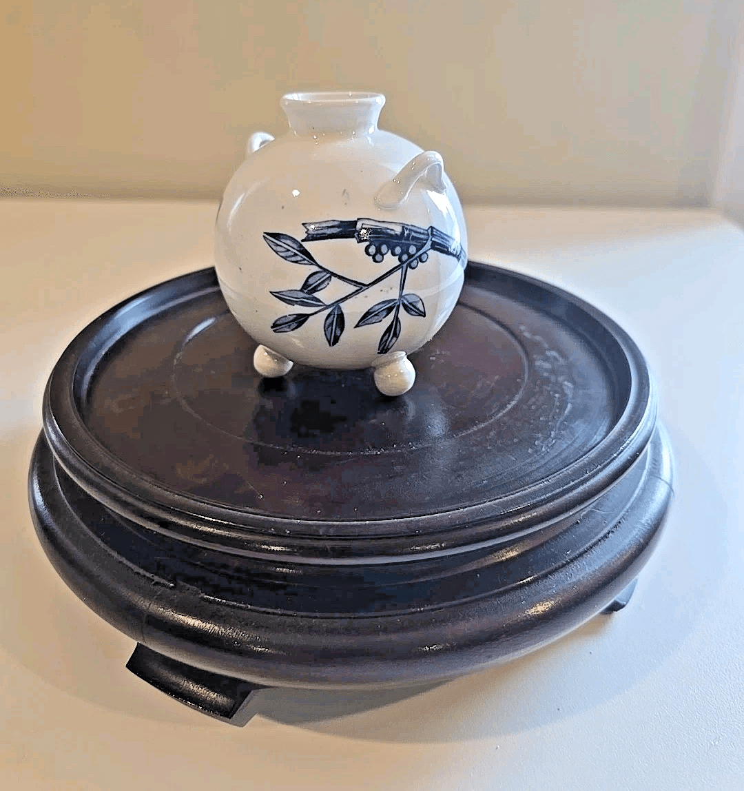 Royal Worcester Japonisme Miniature Orb Three Ball Footed Vase 1875 - Thumbnail 3