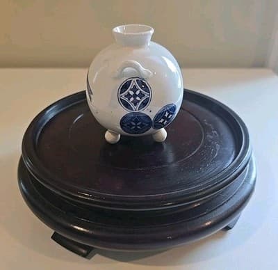 Royal Worcester Japonisme Miniature Orb Three Ball Footed Vase 1875 - Thumbnail 2