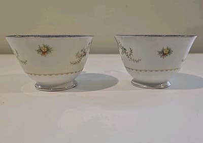 Vintage Cherry China Made In Japan Set Of Two Tea Cups And Saucers - Thumbnail 3