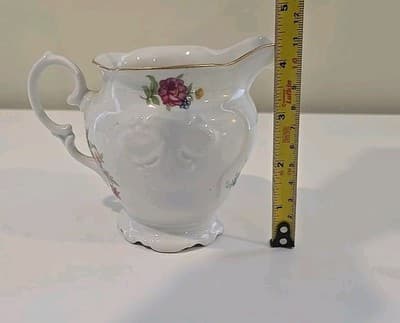 Vintage Walbrzych Creamer and Sugar Set- Meisen Flower - Thumbnail 9