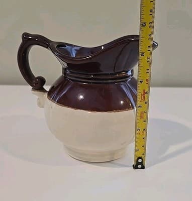 Vtg McCoy Pitcher #7528 Grapes/ Leaves /Walnuts -Pottery -Brown/Tan/Cream - Thumbnail 5
