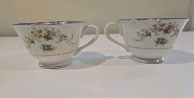 Vintage Cherry China Made In Japan Set Of Two Tea Cups And Saucers - Thumbnail 4