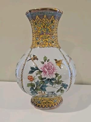 14" Qianlong Marked Chinese Color Enamel Porcelain Flower Bird Vase