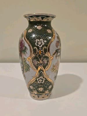 Vintage Chinese Porcelain Vase Birds Peacock Flowers 8.5" China Gold Raised Old - Thumbnail 2