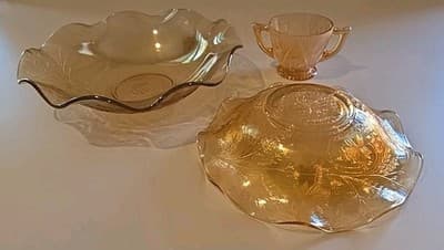 Iridescent Marigold Jeannette Iris & Herringbone Sugar Bowl & Ruffle Bowls 3pc - Thumbnail 4