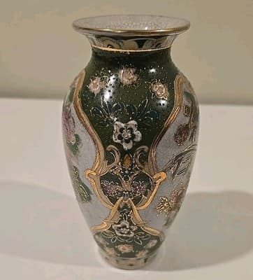 Vintage Chinese Porcelain Vase Birds Peacock Flowers 8.5" China Gold Raised Old - Thumbnail 11