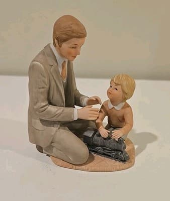 1983 Enesco Treasured Memories “The New Train” E0641