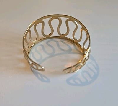 Vintage Sarah Coventry Bracelet, Open Cuff Gold Tone "U" Design - Thumbnail 2