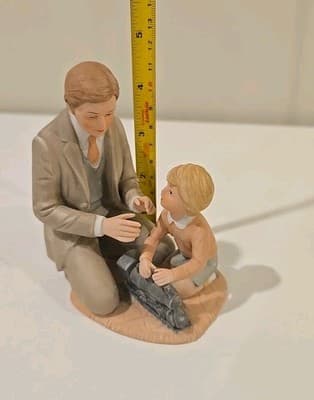 1983 Enesco Treasured Memories “The New Train” E0641 - Thumbnail 6