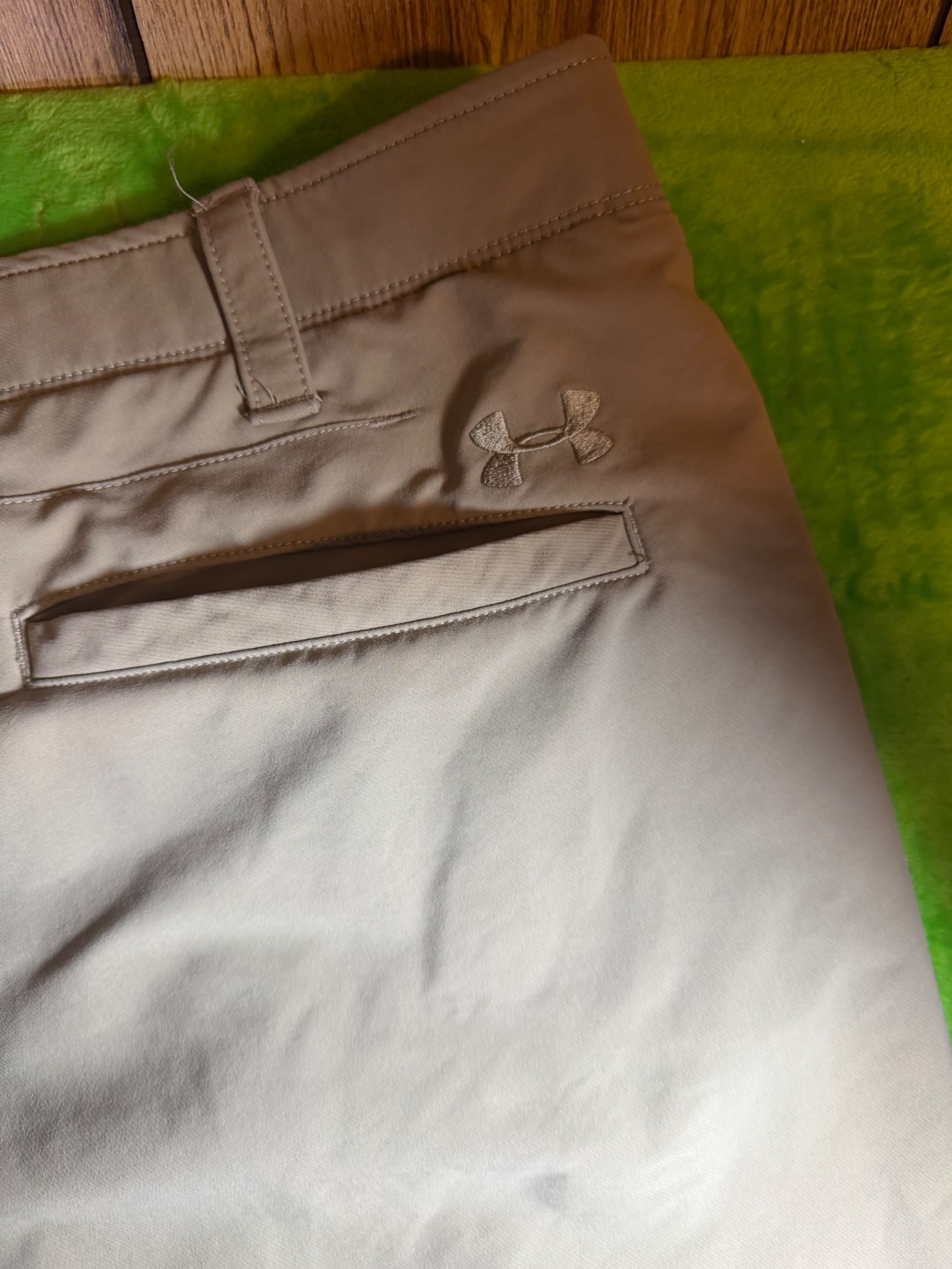 Under Armour Golf Pants Mens Sz 40x34 Khaki Performance Stretch Straight - Thumbnail 6