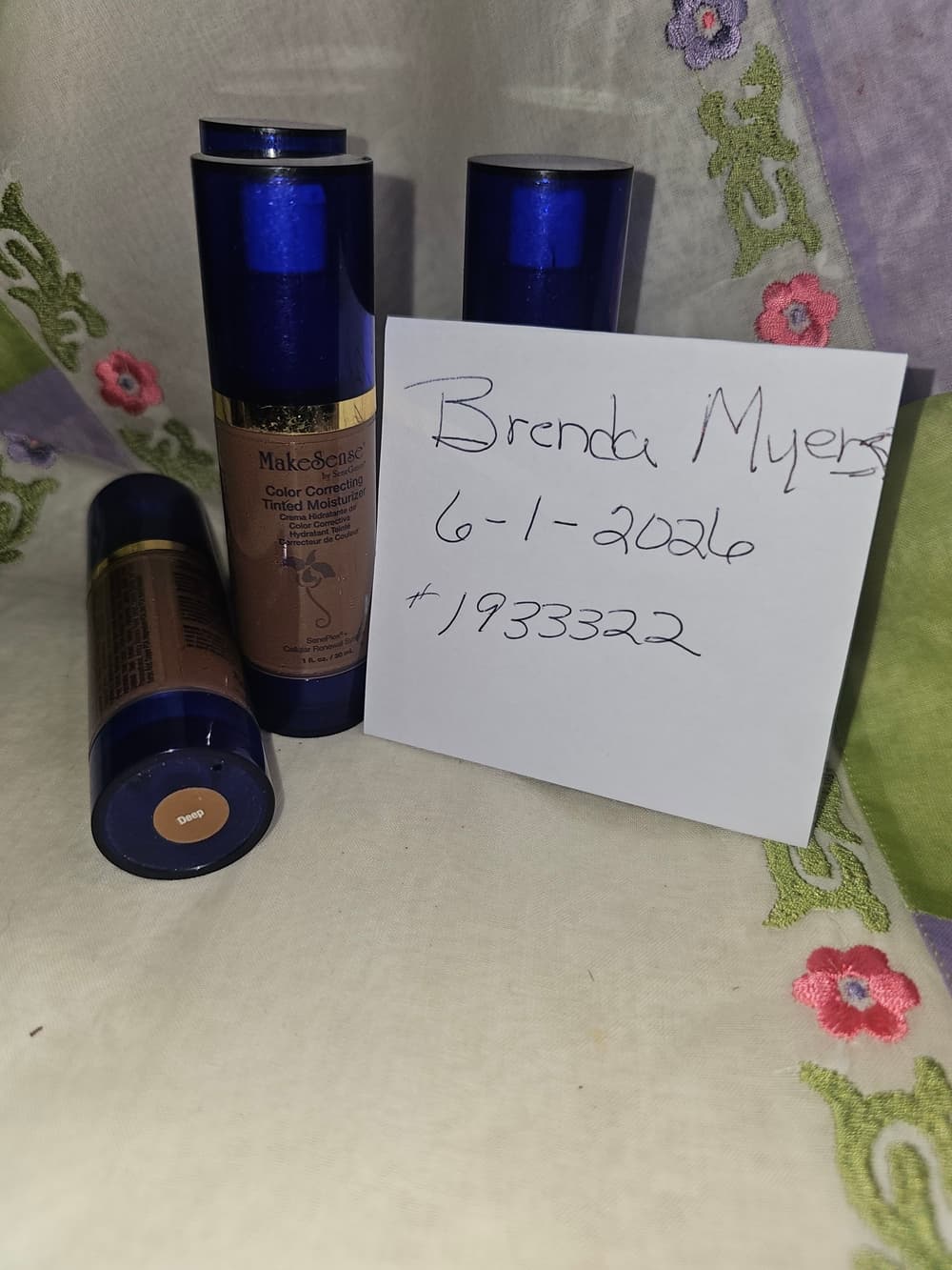 SeneGence MakeSense Color Correcting Tinted Moisturizer - Deep - Thumbnail 2