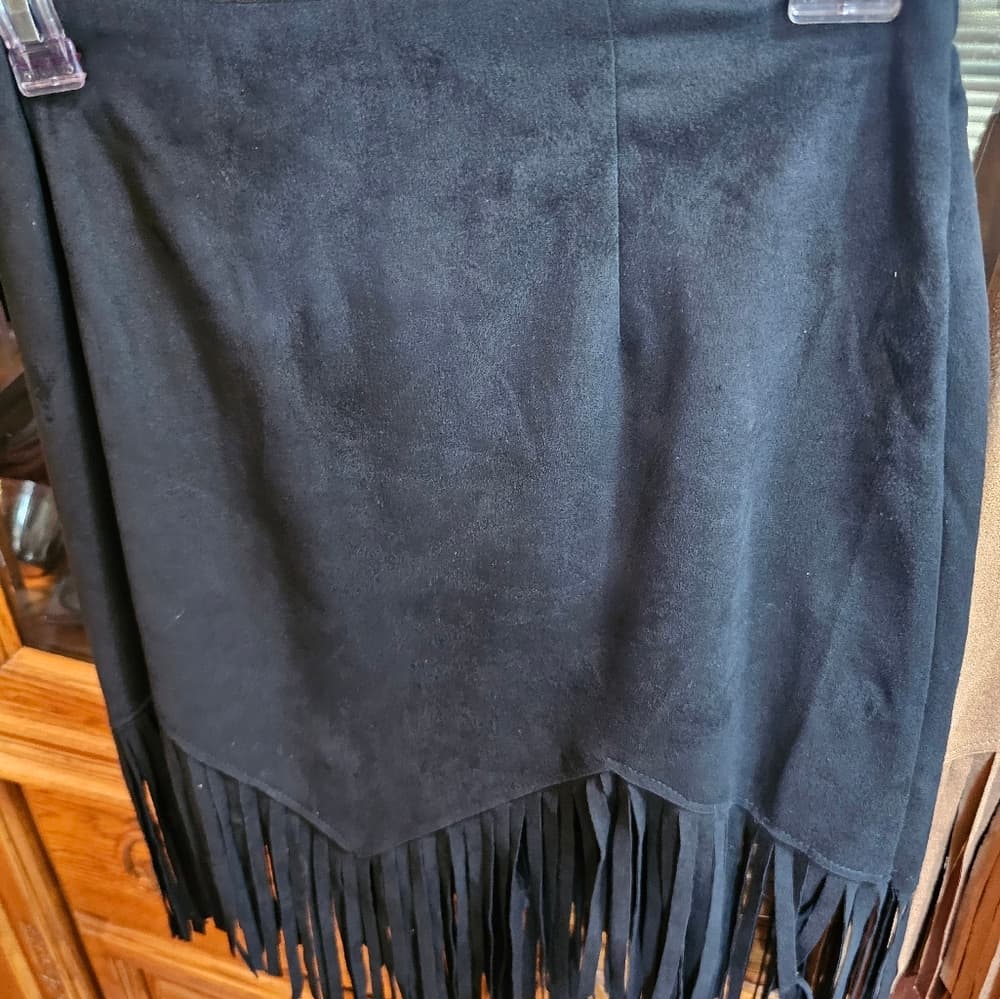 Cute. Fringe Vests & Skirts - Thumbnail 2