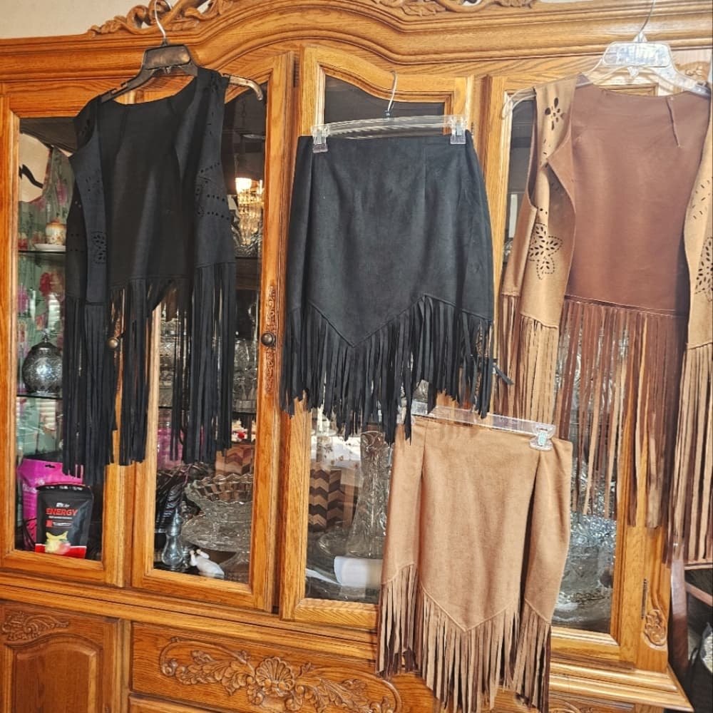 Cute. Fringe Vests & Skirts - Thumbnail 4