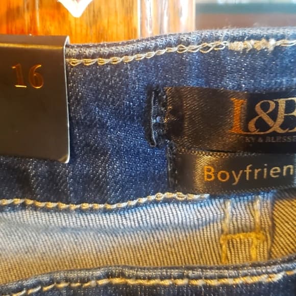 L&B Boyfriend 16 - Thumbnail 3