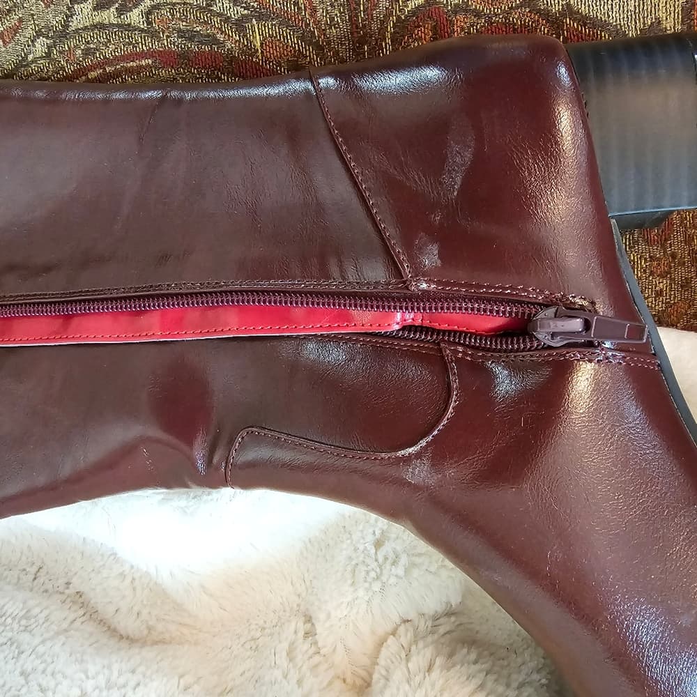 Beautiful Burgundy Tall Boots - Thumbnail 3