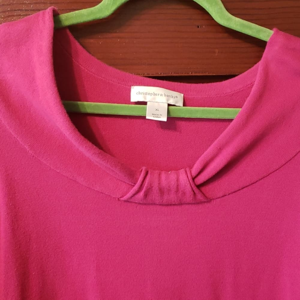 Magenta short sleeve sweater