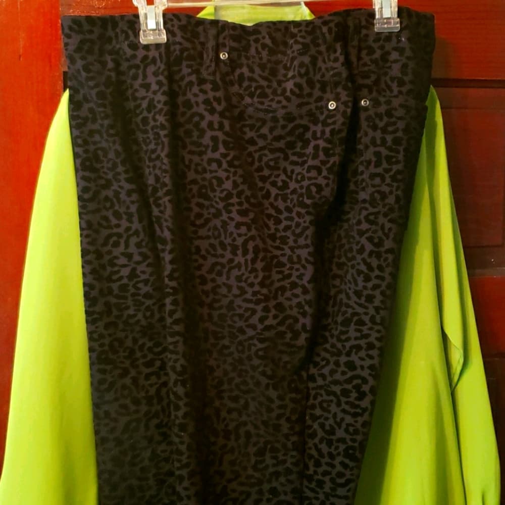 Black textured leopard print jean