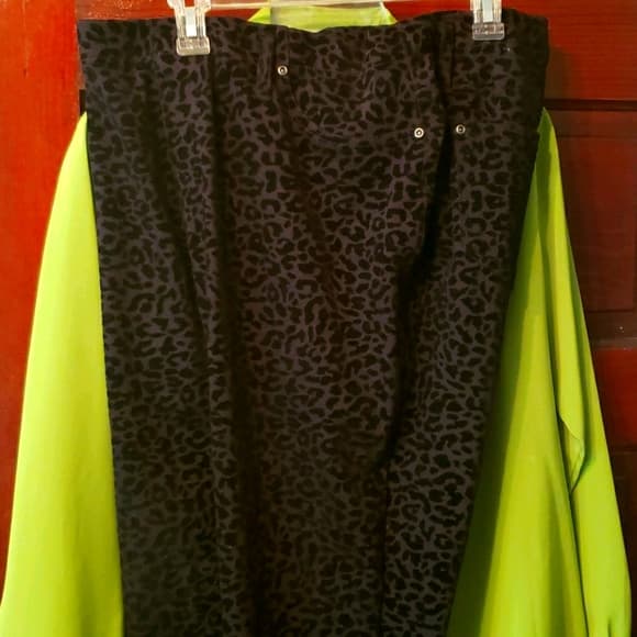 Black textured leopard print jean - Thumbnail 2