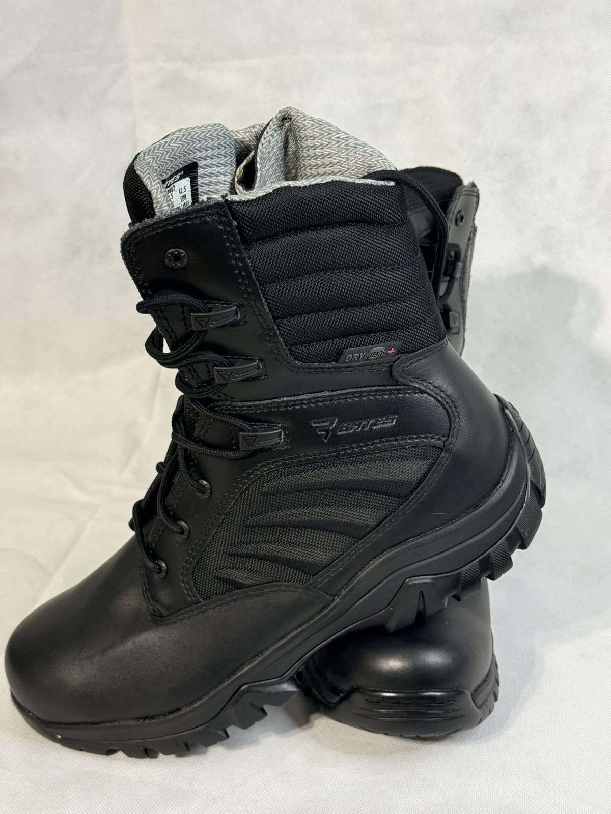 NWT Bates Tactical Boots E03882GXX2 Dry Guard w/ carbon safety toe - Thumbnail 3
