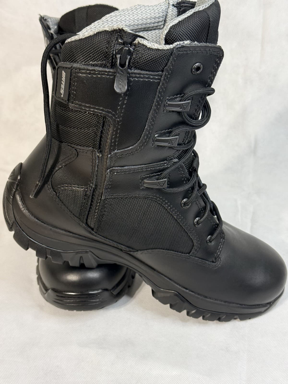 NWT Bates Tactical Boots E03882GXX2 Dry Guard w/ carbon safety toe - Thumbnail 2