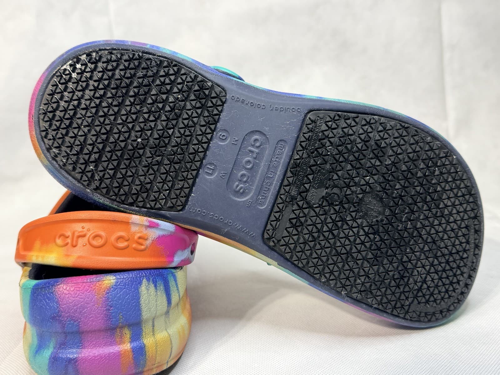 Crocs Classic Rainbow Tie Dye Graphic Clogs Unisex Women’s Size 11 Men’s Size 9 - Thumbnail 7