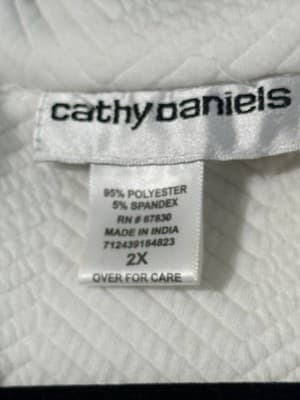 Cathy Daniels Ivory Quilted Zip-up Vest with Pockets Size 2XL - Thumbnail 5