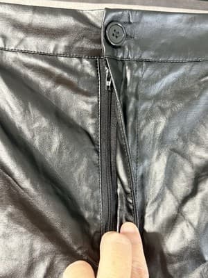 Shien Curve Black Pleather Pleated Shorts 3XL Pockets - Thumbnail 3
