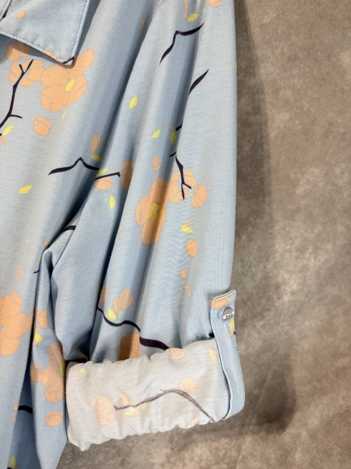 Lularoe Valentina Blouse Blue Floral Pattern Women's 3XL - Thumbnail 2