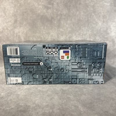 LEGO Star Wars: Millennium Falcon (75375) - Thumbnail 6