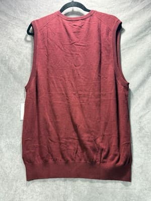 NWT IZOD Men’s Sleeveless Fieldhouse Sweater Red Dahlia Size Large - Thumbnail 2