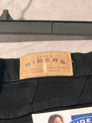 NWT Riders By Lee Women’s Jeans Coal Black Size 12M RF Stretch Tapered Leg - Thumbnail 5