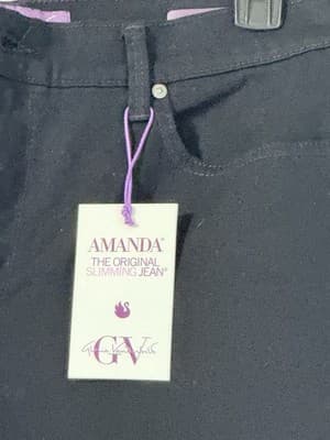 NWT Gloria Vanderbilt Amanda Slimming Jeans Coal Black Women’s Size 14 - Thumbnail 4