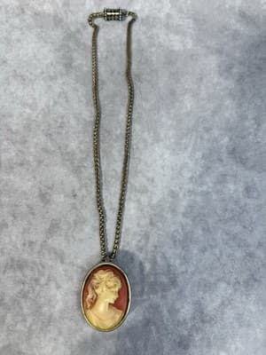 Vintage Gold Tone Resin Cameo Perfume Pendant Necklace, Rope Chain 20” 1970s - Thumbnail 2