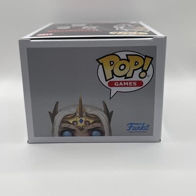 Funko Pop! Vinyl: Dungeons & Dragons - Valindra Shadowmantle #1168 - Thumbnail 5