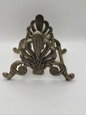 Vintage Silver Plate Knife Rest Italy Knife Holder With matching Napkin Holders - Thumbnail 4
