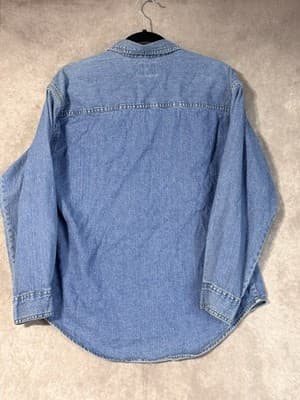 Vintage Levi Red Tab Women’s Long Sleeve Denim Button Up Shirt Medium Wash sz L - Thumbnail 3
