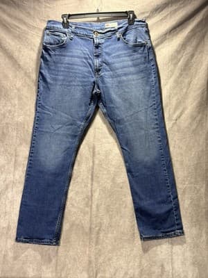 Wrangler Athletic Fit Jeans Men’s Size 38x30 Medium Wash - Thumbnail 2
