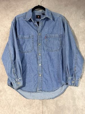 Vintage Levi Red Tab Women’s Long Sleeve Denim Button Up Shirt Medium Wash sz L - Thumbnail 2