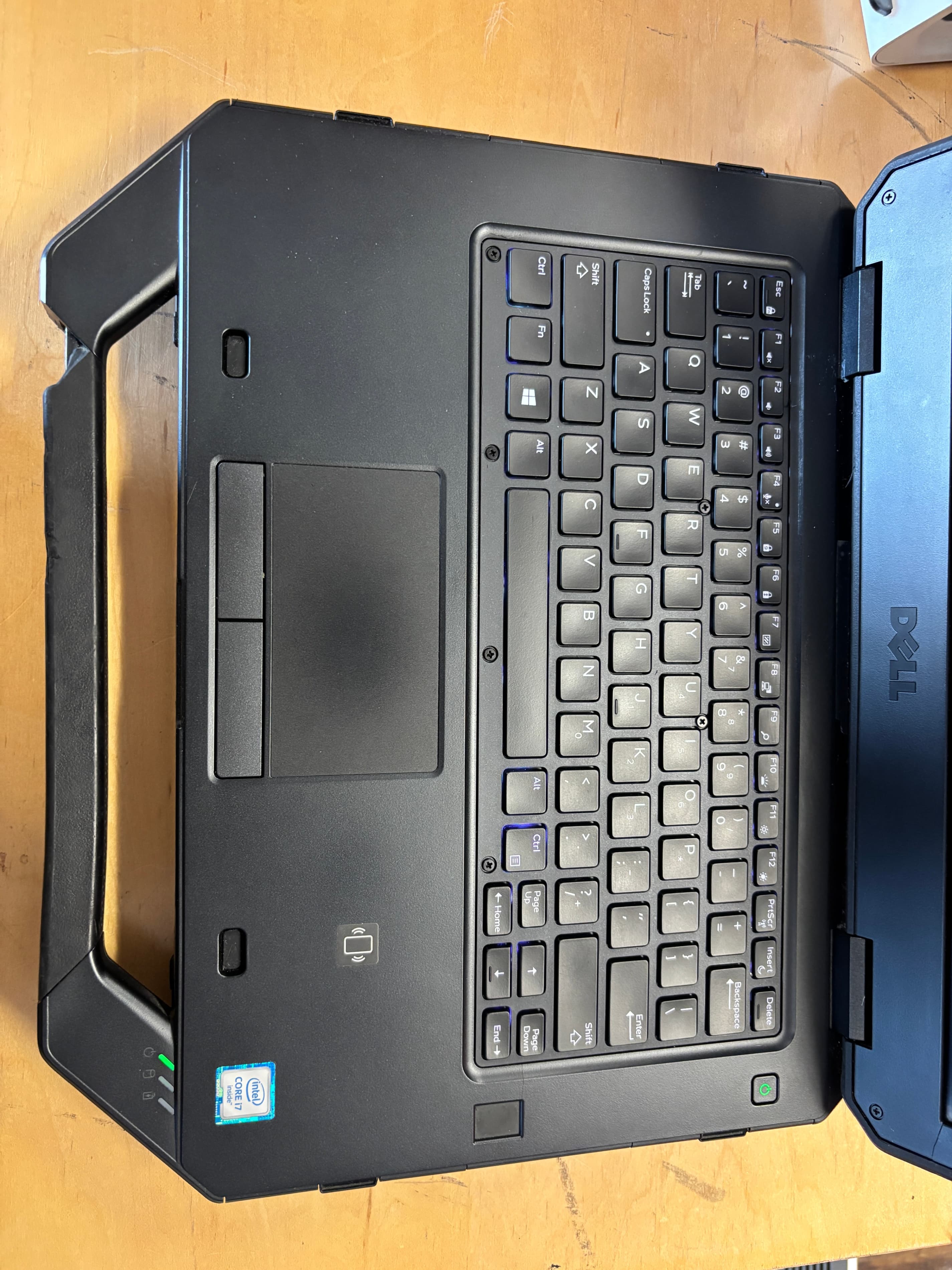 Dell Rugged Laptop i7-6600U 16GB RAM 256GB SSD - Thumbnail 3