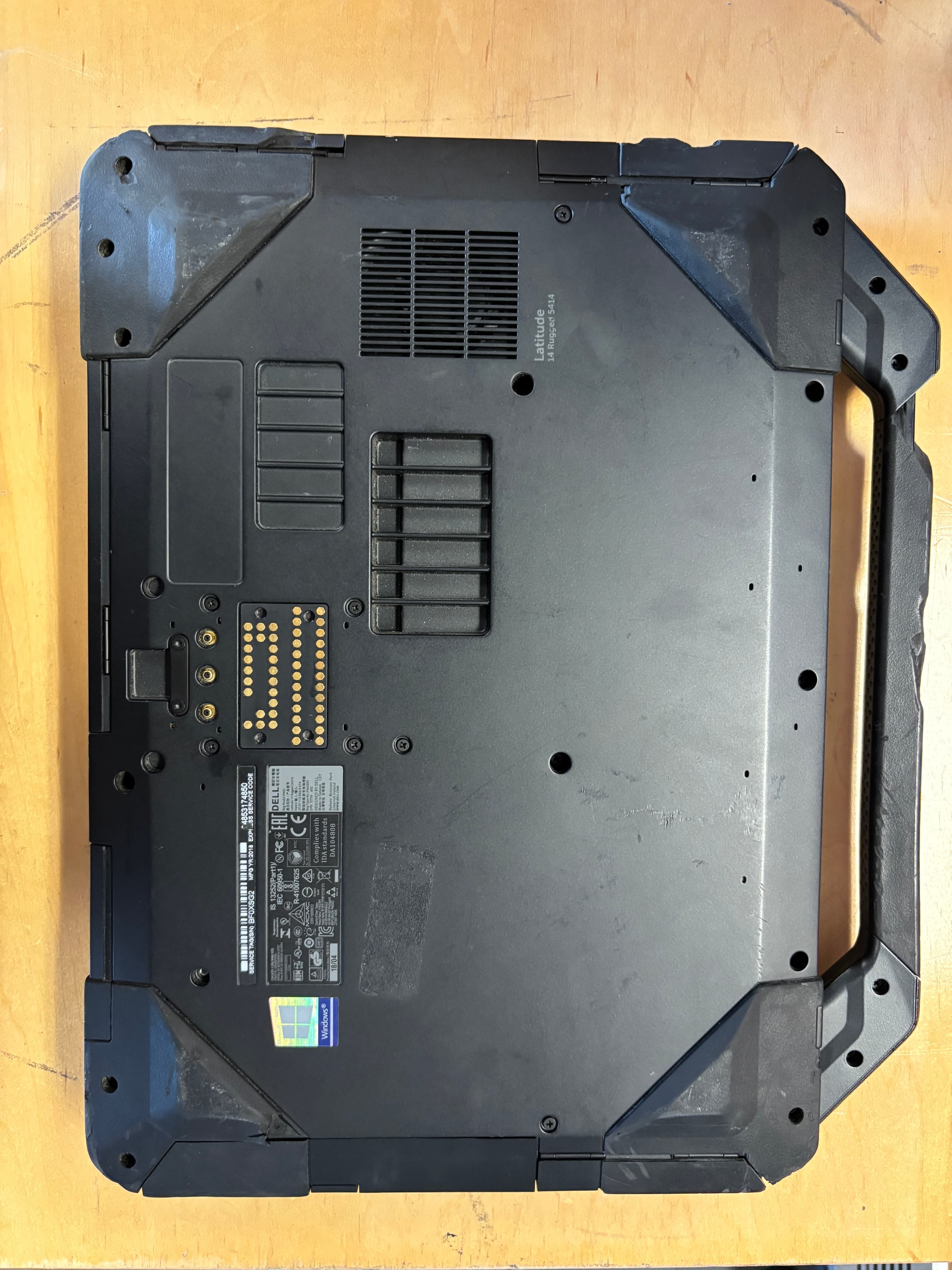 Dell Rugged Laptop i7-6600U 16GB RAM 256GB SSD - Thumbnail 4