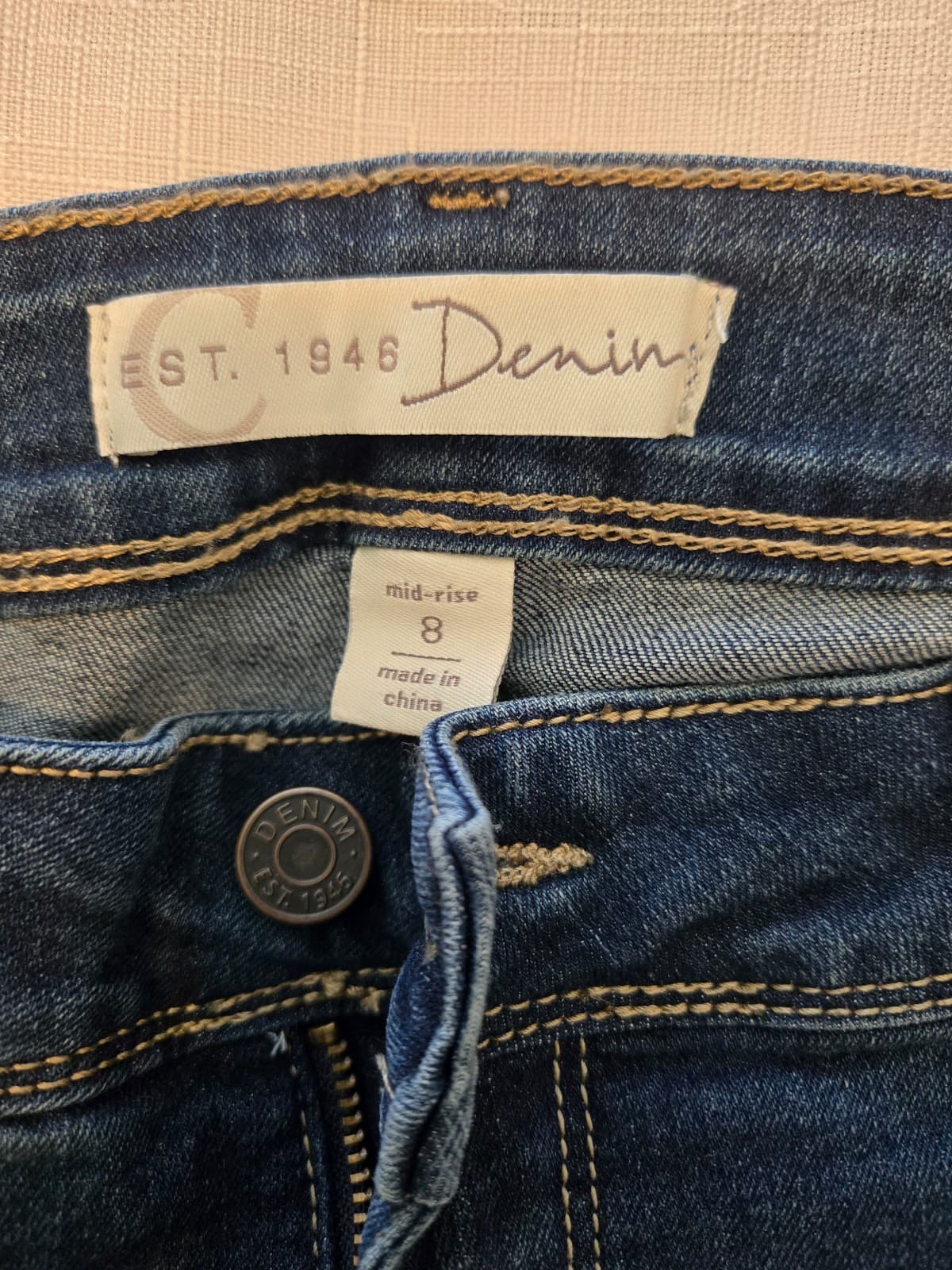 EST 1946 Denim Mid-Rise Women's Jeans Size 8 Inseam 29", Item #1016 - Thumbnail 5