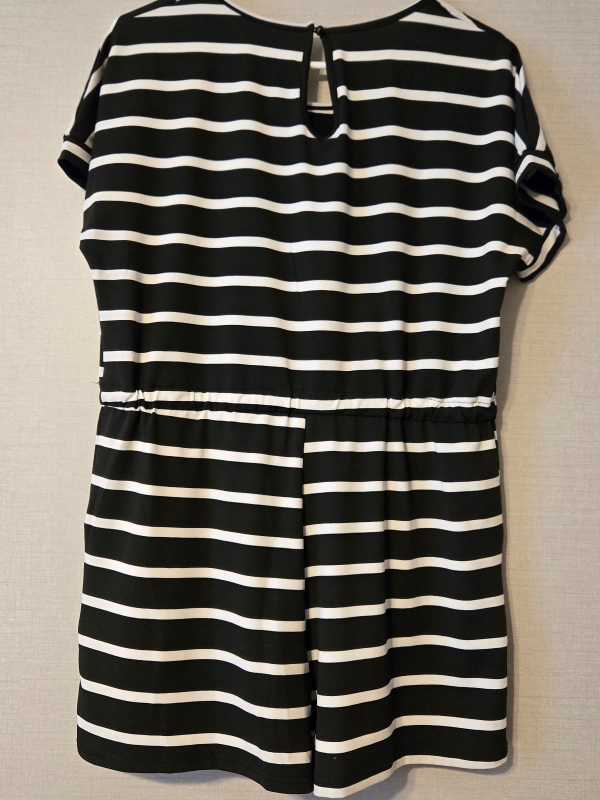 Black and White Striped Short Sleeve Romper Size M, Item #1034 - Thumbnail 4