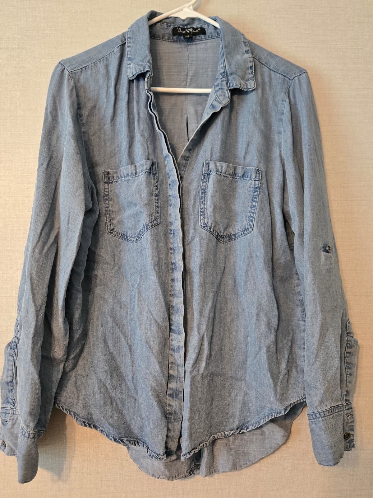 Velvet Heart Women's Denim Button-Up Shirt Size M, Item #1019 - Thumbnail 2