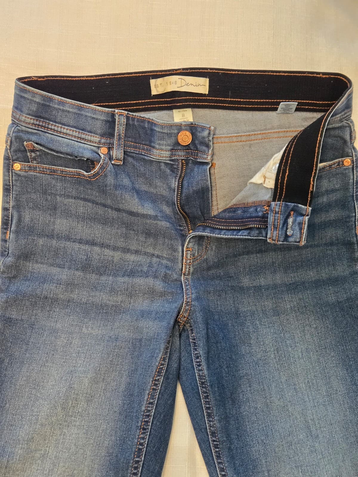 Classic Women's Dark Blue Skinny Jeans Size 8, Item #1015 - Thumbnail 5