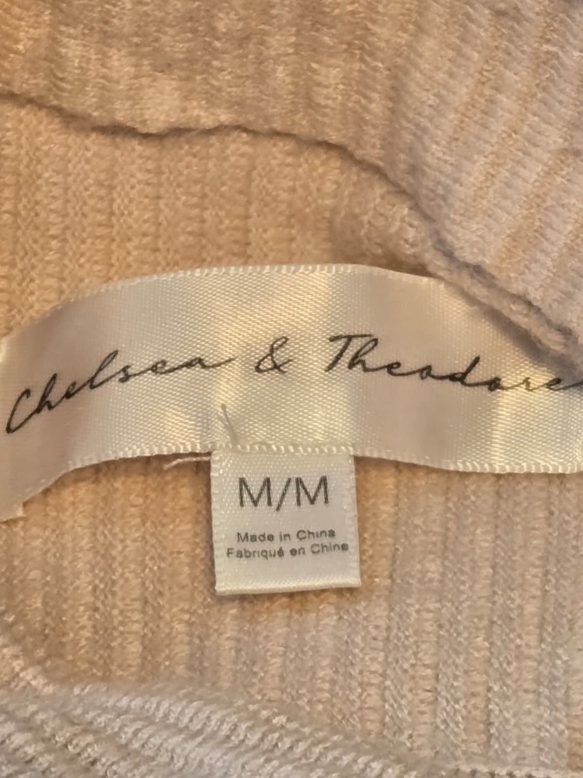 Chelsea & Theodore Ribbed Turtleneck Sweater Size M, Item #1022 - Thumbnail 5