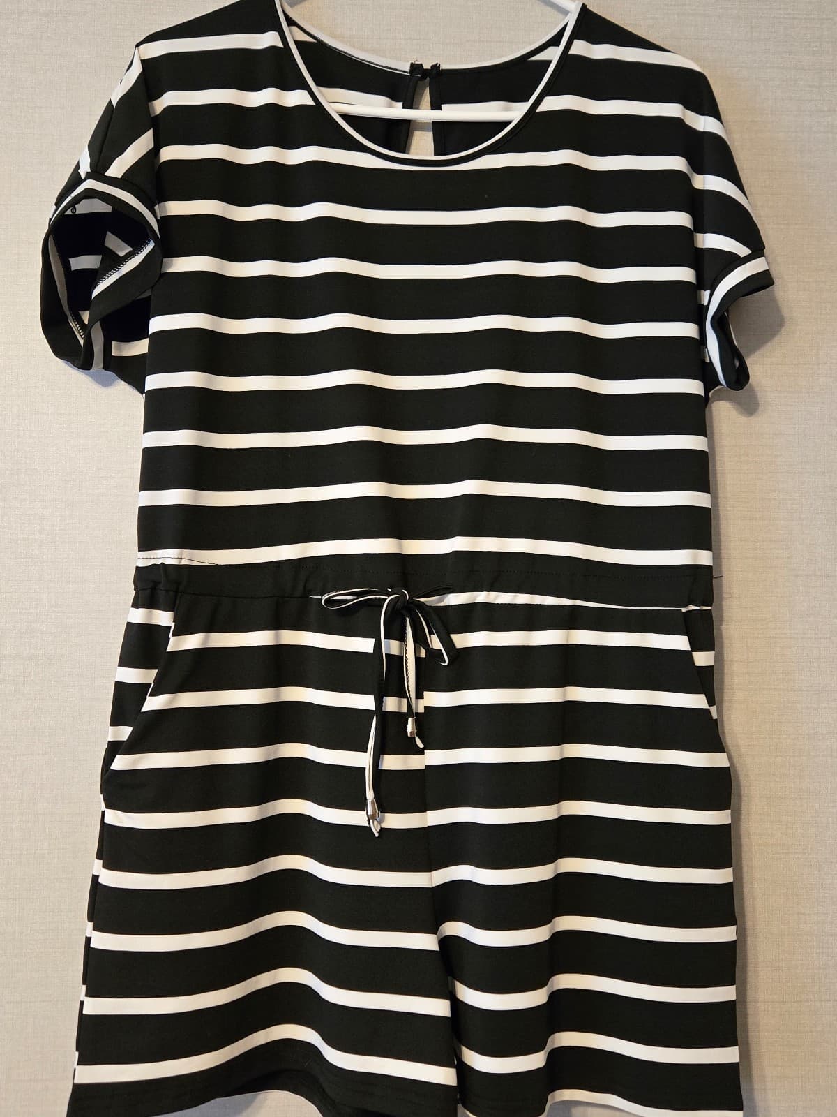 Black and White Striped Short Sleeve Romper Size M, Item #1034 - Thumbnail 3