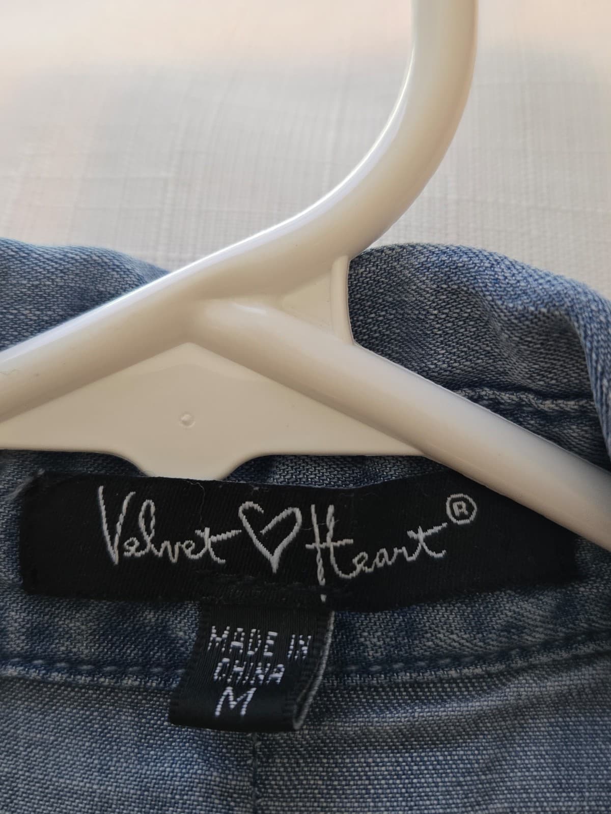 Velvet Heart Women's Denim Button-Up Shirt Size M, Item #1019 - Thumbnail 5