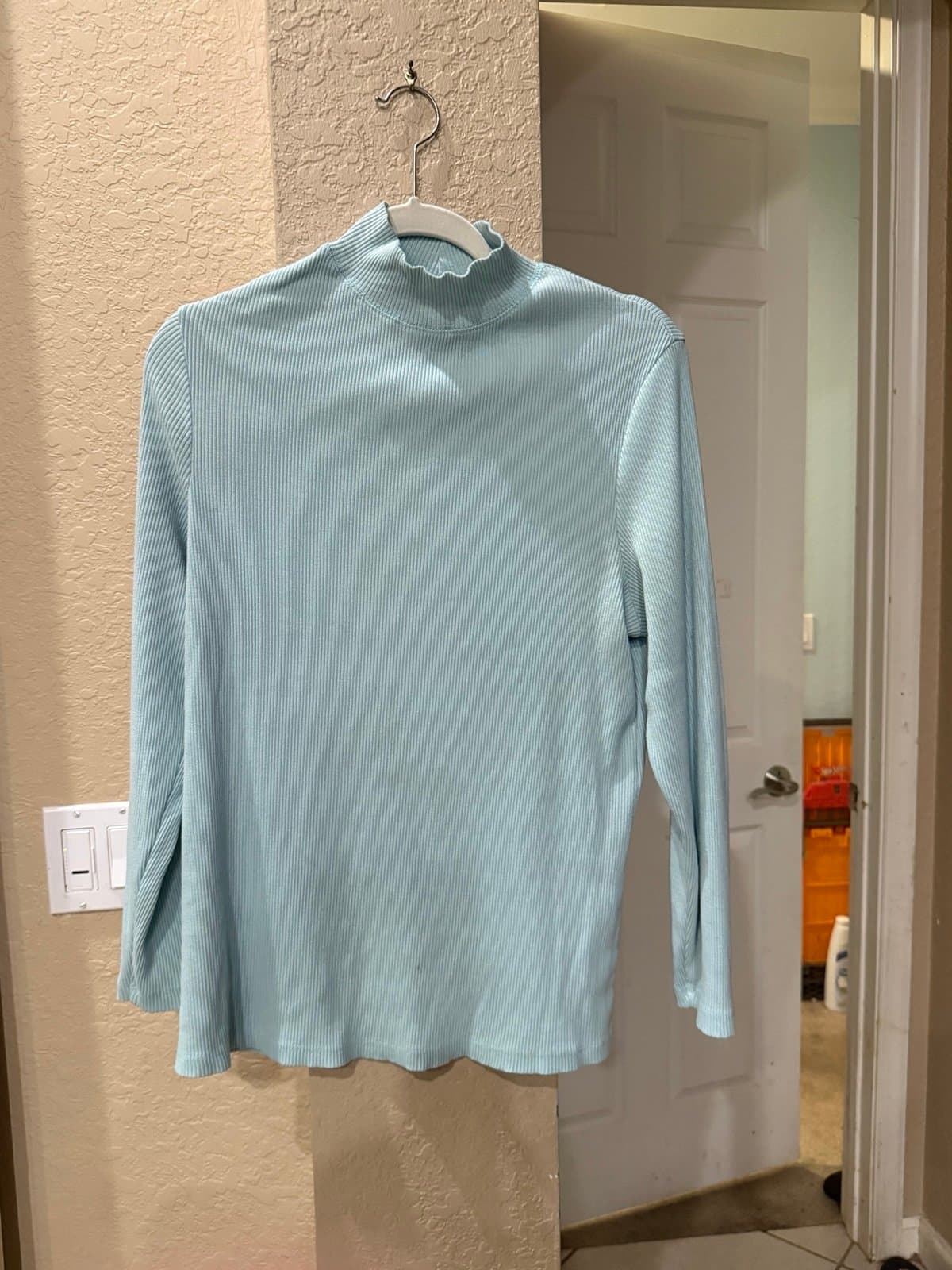 Avenue Light Blue Ribbed Mock Neck Long Sleeve Top 18/20