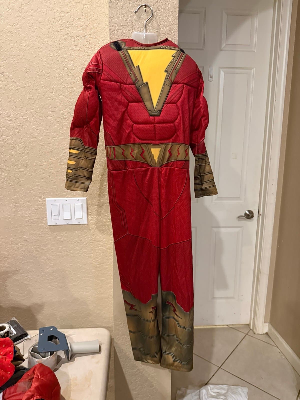 DC Comics Shazam! Medium Costume